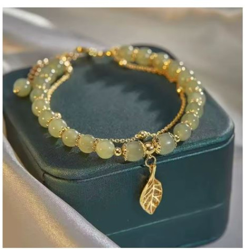 Jade Hotan gold- Leaf Bracelet